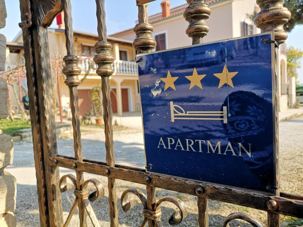 Poesia Apartment